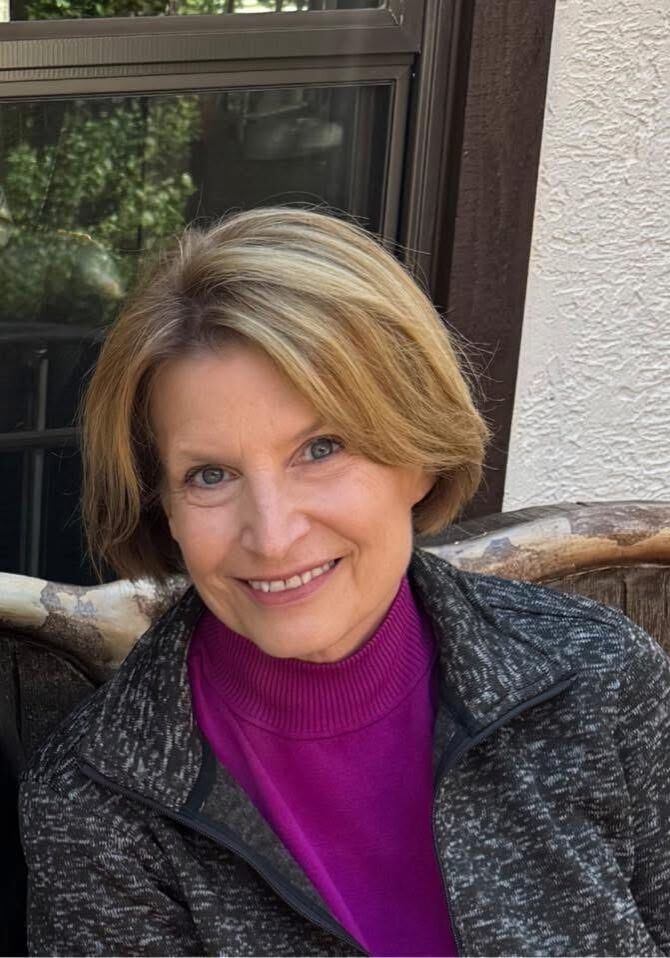 Beth casual headshot 2025 Beth casual headshot 2025